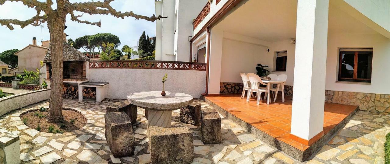 Vacay Apartamento Montgo, Agradable Jardin! En Costa Brava L'Escala! エクステリア 写真